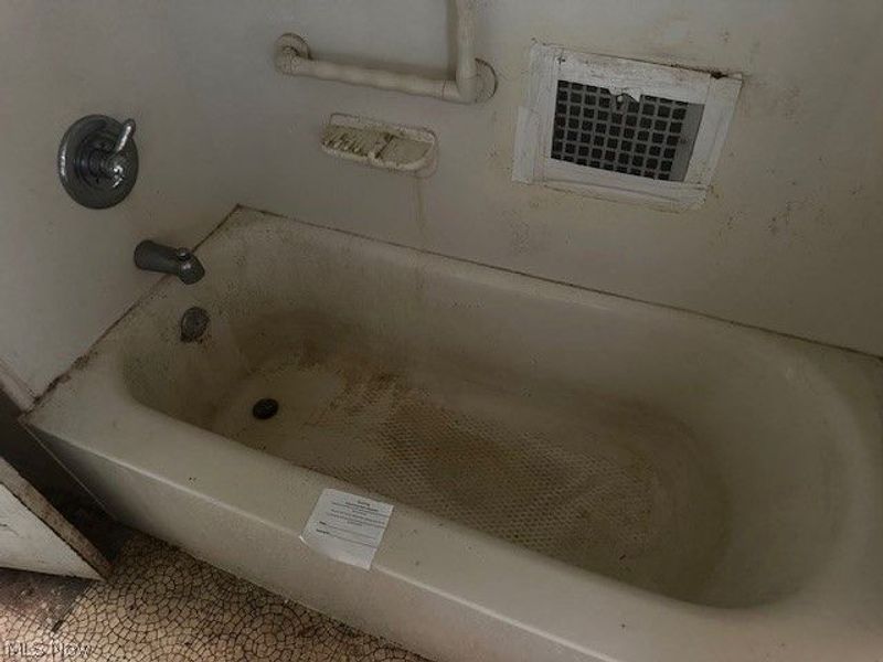 2239 Barrington Road, University Heights, OH 44118 Photo 11