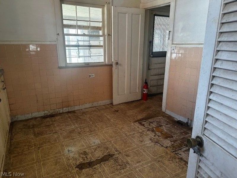 2239 Barrington Road, University Heights, OH 44118 Photo 8