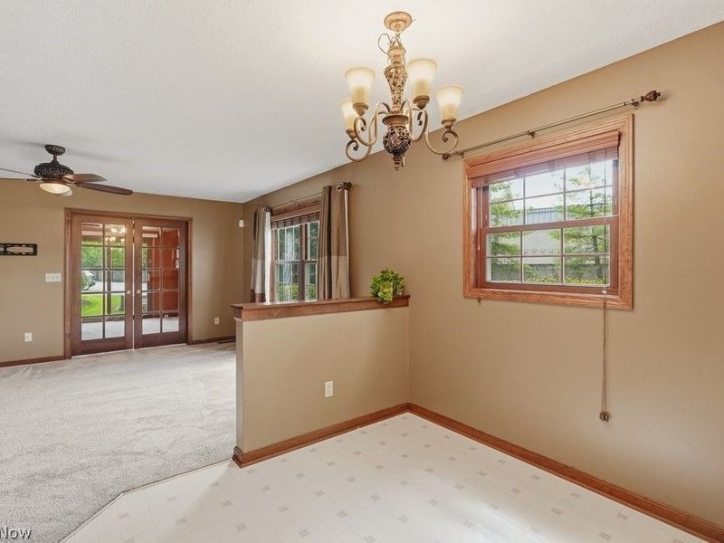 5723 Gateway Lane, Brook Park, OH 44142 Photo 18