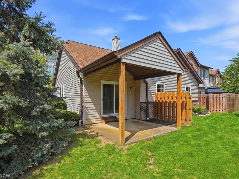 5723 Gateway Lane, Brook Park, OH 44142 Photo 29