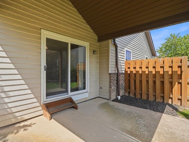 5723 Gateway Lane, Brook Park, OH 44142 Photo 30