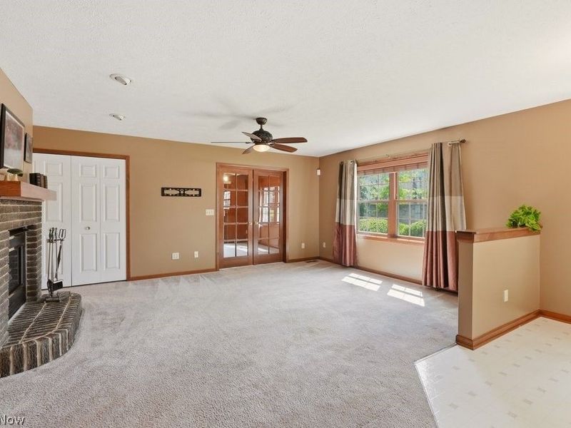 5723 Gateway Lane, Brook Park, OH 44142 Photo 4