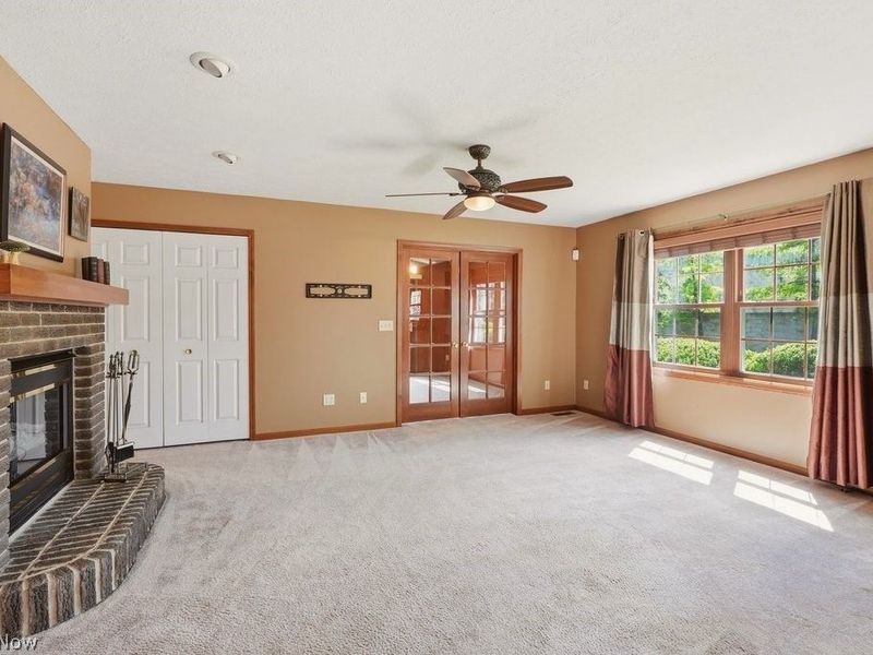 5723 Gateway Lane, Brook Park, OH 44142 Photo 5