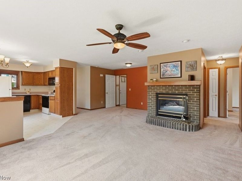 5723 Gateway Lane, Brook Park, OH 44142 Photo 8