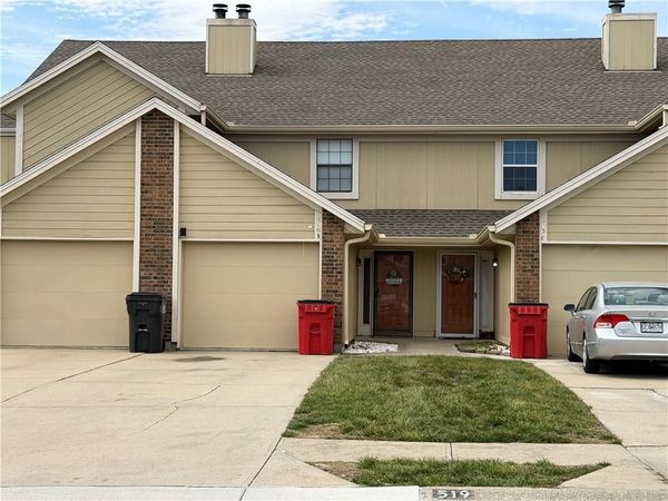 519 NE 6th Street, Unit B, Blue Springs, MO 64014