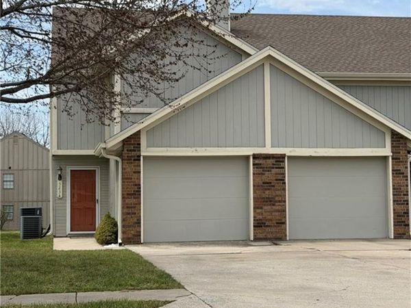 523 NE 6th Street, Unit A, Blue Springs, MO 64014