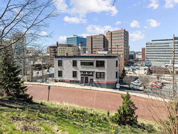 20 & 22 Crescent Street NE, Grand Rapids, MI 49501
