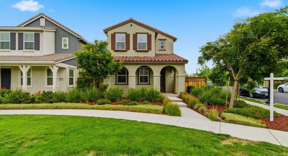 146 E Rodbell Ln, Mountain House, CA 95391 Photo