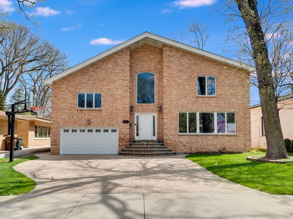 9021 Keeler Avenue , Skokie, IL 60076