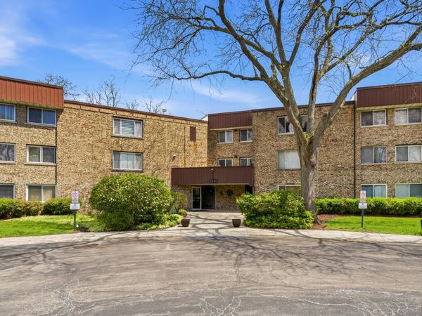 2600 Brookwood Way Drive , Unit 206A, Rolling Meadows, IL 60008