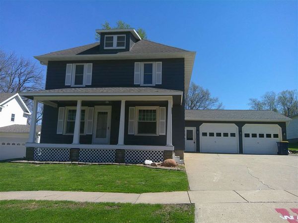 618 Washington St, Victor, IA 52347