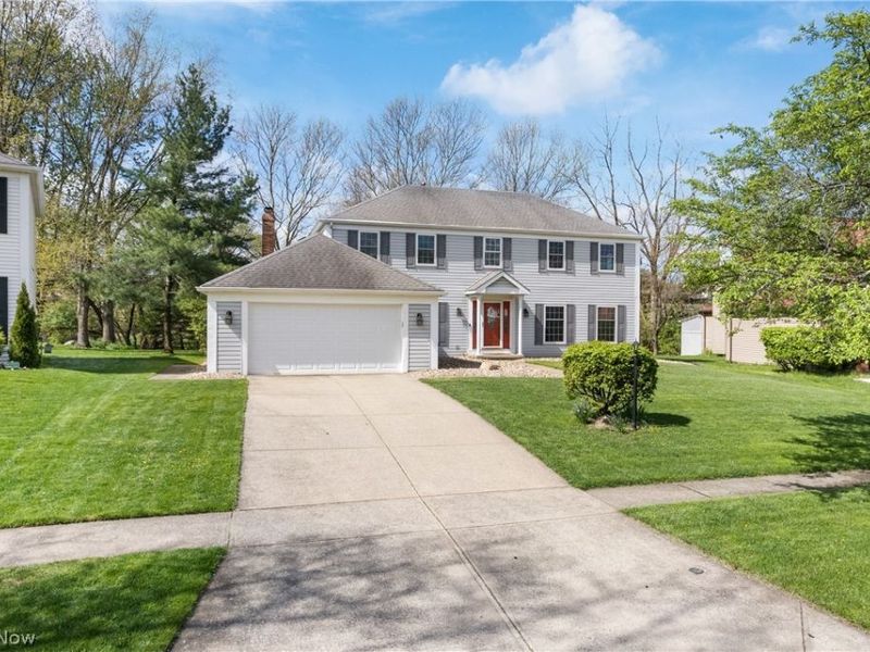 18256 Heritage Trail, Strongsville, OH 44136 Photo 2