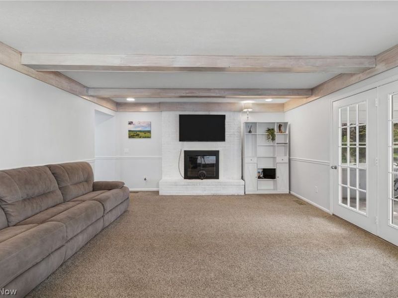 18256 Heritage Trail, Strongsville, OH 44136 Photo 4