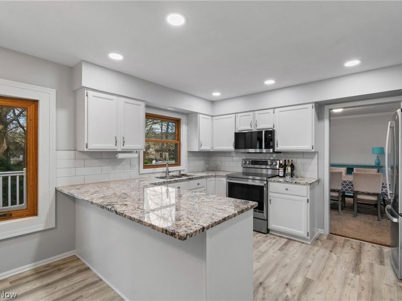 18256 Heritage Trail, Strongsville, OH 44136 Photo 8