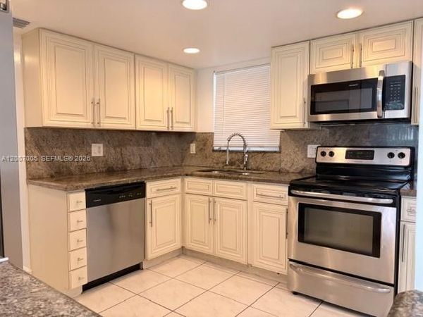 3100 Riverside Dr , Unit 103, Coral Springs, FL 33065