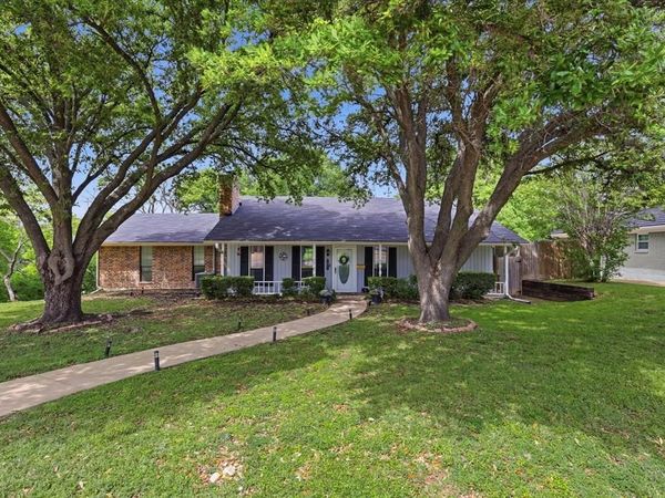 701 Raintree Road, Fort Worth, TX 76103