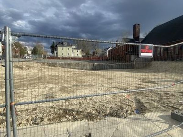 817 Main St, Worcester, MA 01610