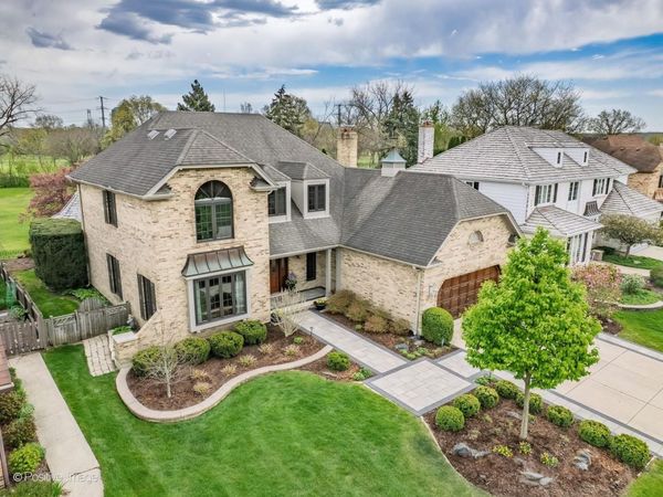 2S517 Danbury Drive , Glen Ellyn, IL 60137