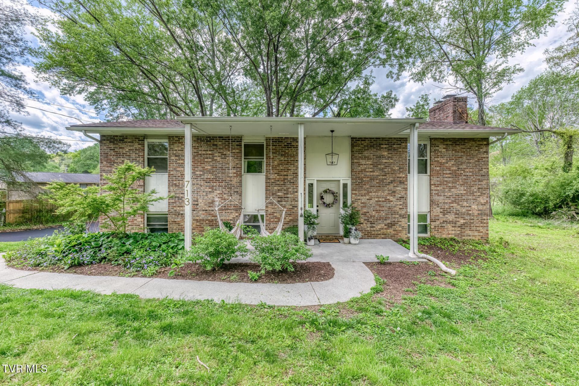 713 Crowell Lane, Johnson City, TN 37601 Main Photo