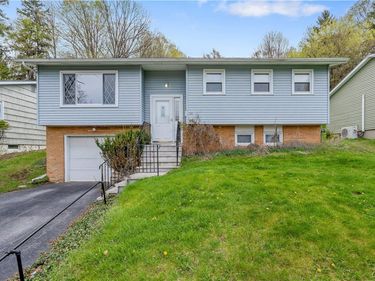 139 Sunrise Drive , Syracuse, NY 13205