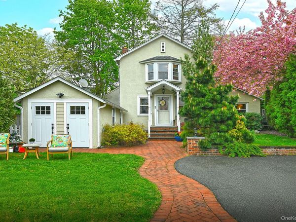 21 S Washington Street , Port Washington, NY 11050