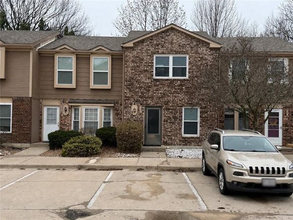 727 SW Liggett Road, Unit C, Blue Springs, MO 64015