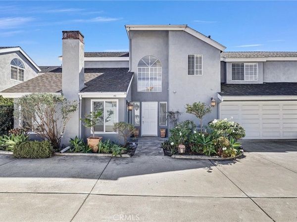 2626 Santa Ana Avenue, Unit 2, Costa Mesa, CA 92627