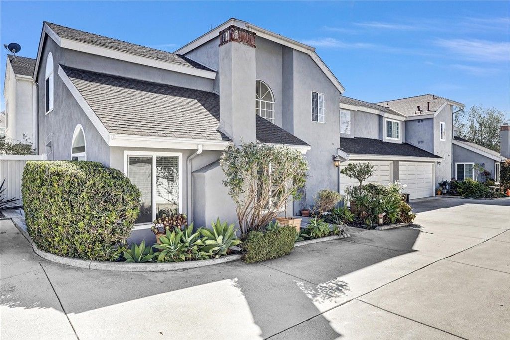 2626 Santa Ana Avenue, Unit 2, Costa Mesa, CA 92627 Main Photo