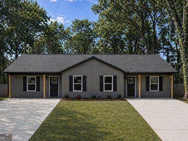 86 Colfax Street, Hartwell, GA 30643