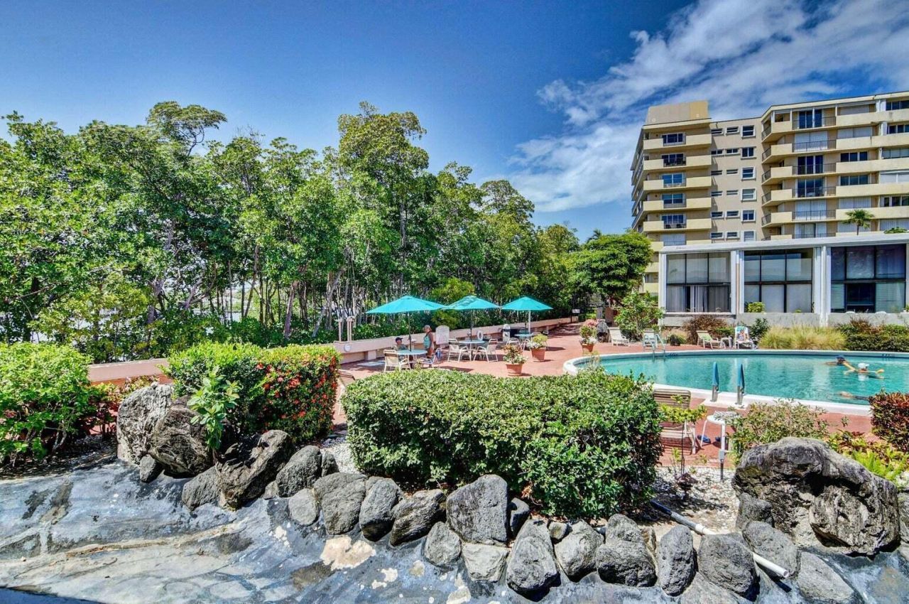 3589 S Ocean Boulevard, Unit 512, South Palm Beach, FL 33480 Photo