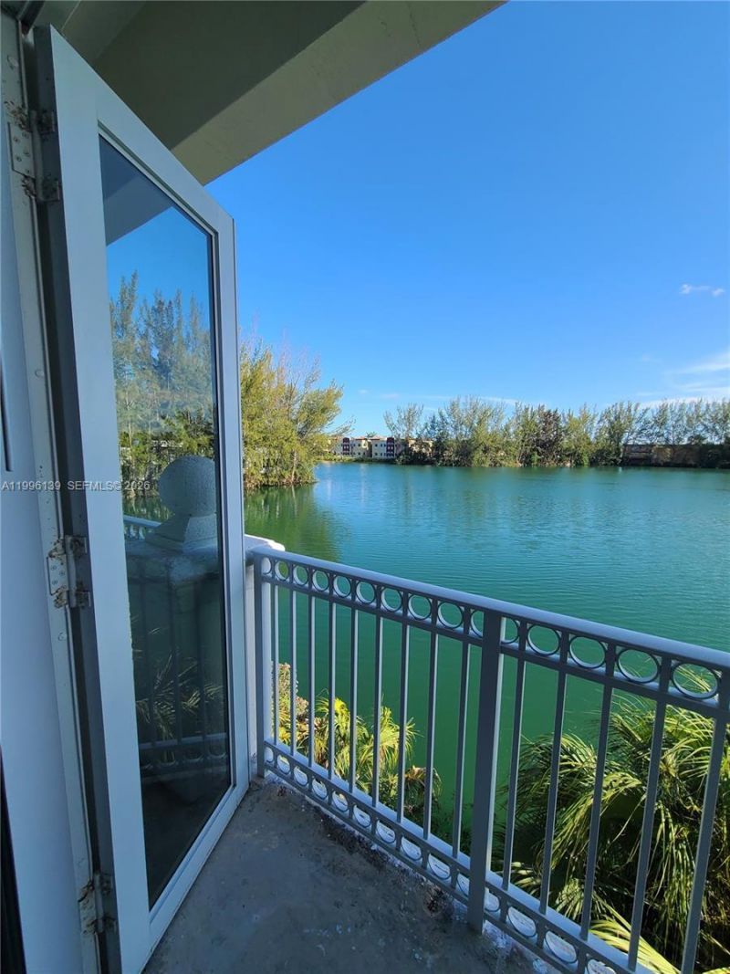 12940 SW 128th St, Unit 202, Miami, FL 33186 Photo