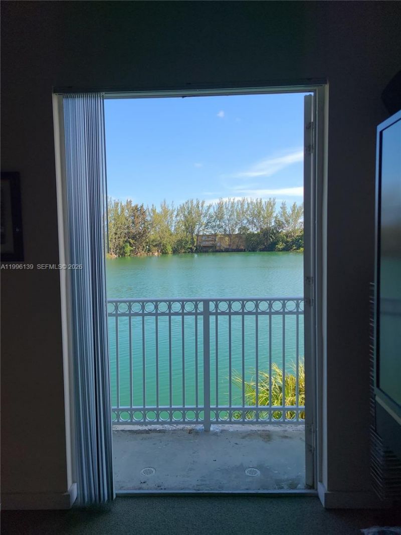 12940 SW 128th St, Unit 202, Miami, FL 33186 Photo