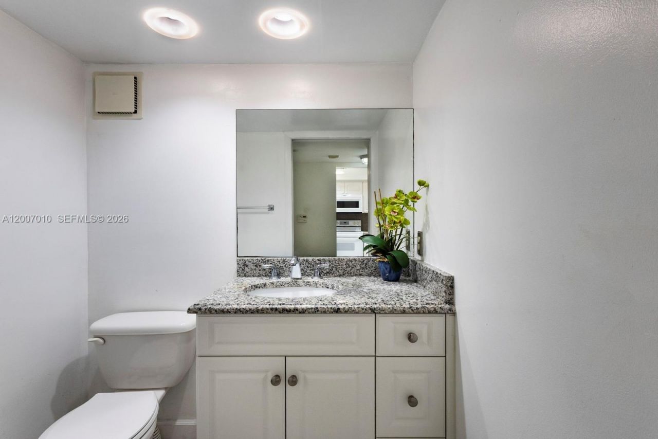 10855 SW 112th Ave , Unit 211, Miami, FL 33176 Photo