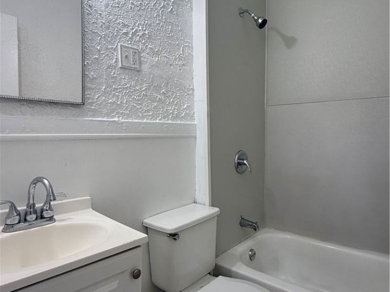1278 E 115th Street, Unit 2, Cleveland, OH 44108 Photo 6
