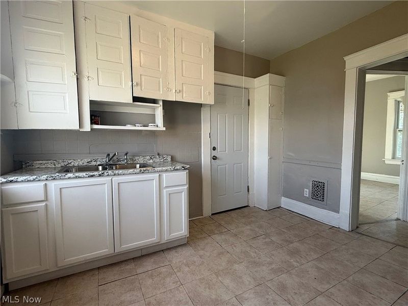 1278 E 115th Street, Unit 2, Cleveland, OH 44108 Photo 8