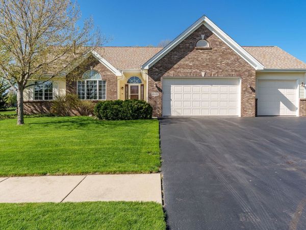 6112 Windflower Way, ROSCOE, IL 61073