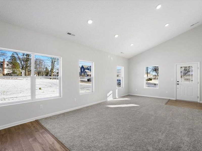 517 E Chillicothe Avenue, Bellefontaine, OH 43311 Photo 7