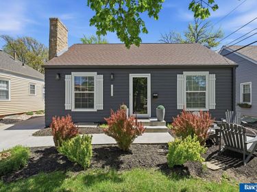 1212 S 37th Street , Lincoln, NE 68510