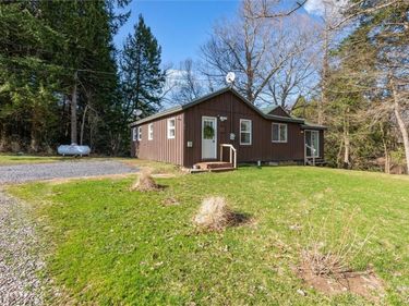 42 Leo J Bidwell Avenue , Phoenix, NY 13135