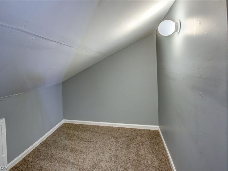 3211 W 116th Street, Cleveland, OH 44111 Photo 22