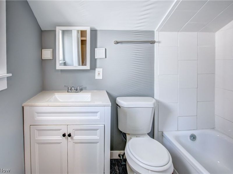 3211 W 116th Street, Cleveland, OH 44111 Photo 28