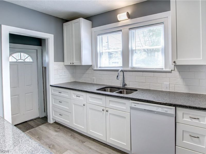 3211 W 116th Street, Cleveland, OH 44111 Photo 38