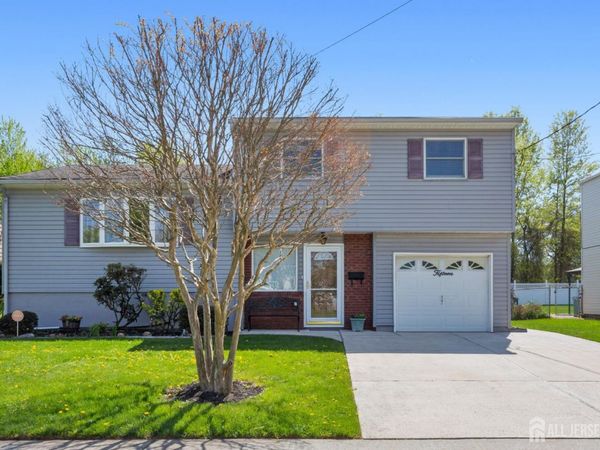 15 Pinho Avenue, Carteret, NJ 07008