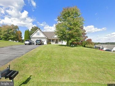 404 MICHIGAN DRIVE, FALLING WATERS, WV 25419