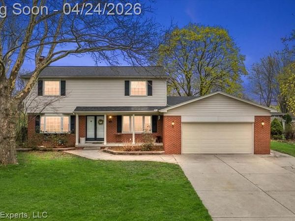 32347 Farmersville Road, Farmington Hills, MI 48334