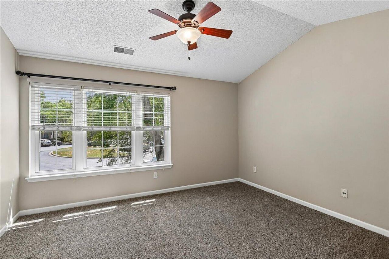 7948 Shadow Oak Drive Photo 22
