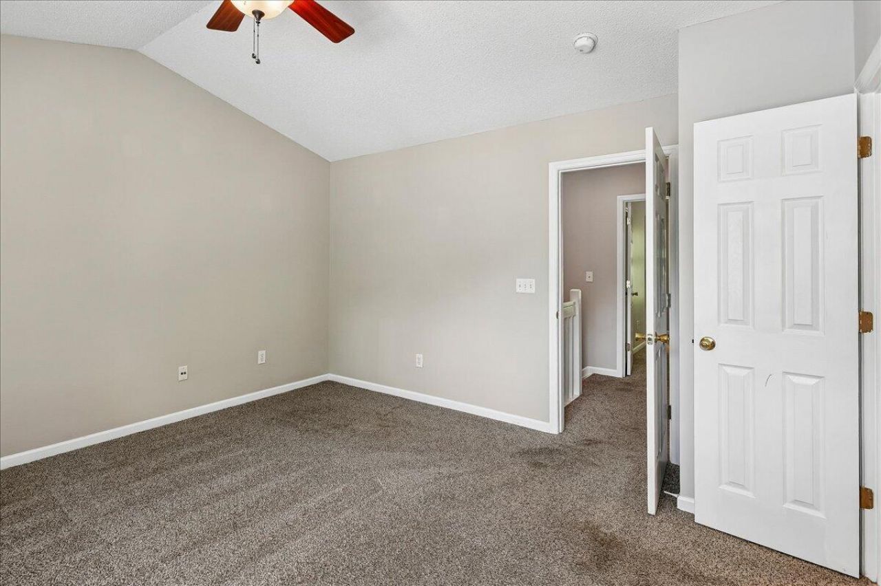 7948 Shadow Oak Drive Photo 23