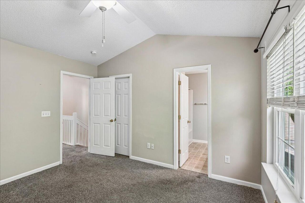 7948 Shadow Oak Drive Photo 30