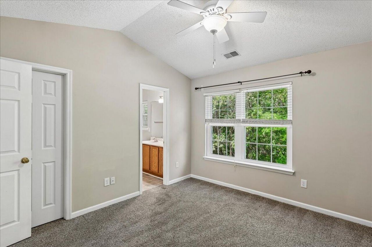 7948 Shadow Oak Drive Photo 31