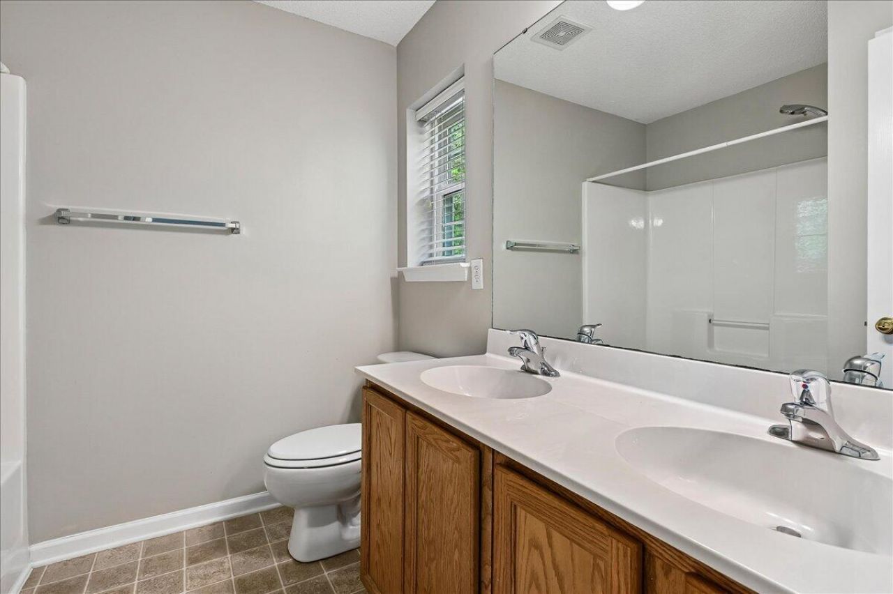 7948 Shadow Oak Drive Photo 34